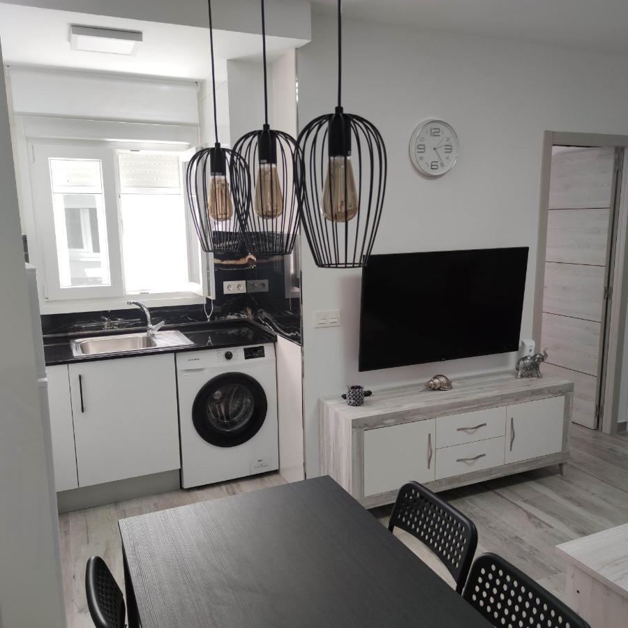 Apartamentos Sol Y Luna Conil コニル・デ・ラ・フロンテラ エクステリア 写真